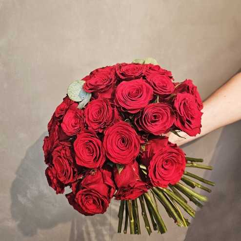 Bouquets de roses: Le prestigieux rouge| Bouvard Fleurs