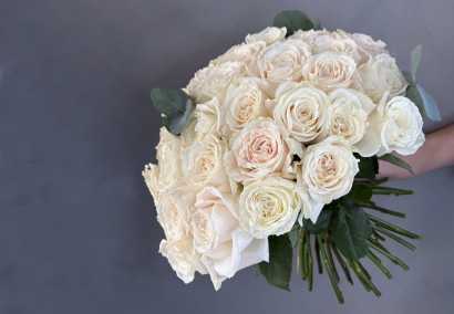 How to preserve a bouquet of roses?