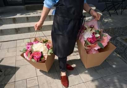 The advantages of home flower delivery